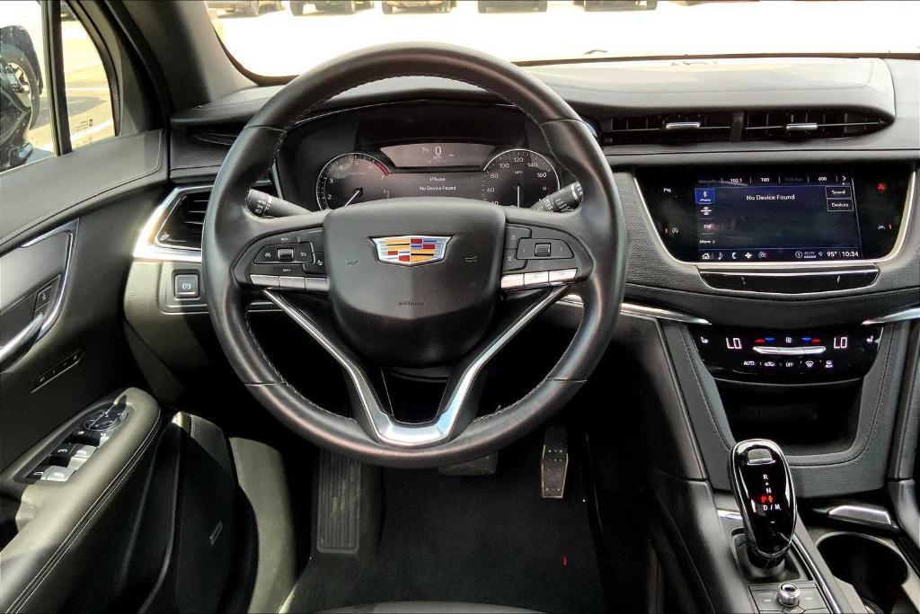 used 2024 Cadillac XT6 car, priced at $33,444