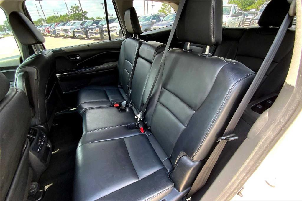used 2019 Honda Pilot car, priced at $18,888