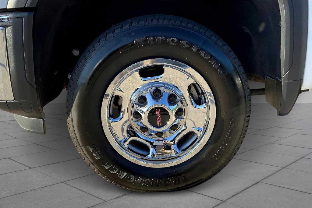 used 2024 GMC Sierra 2500 car, priced at $42,871