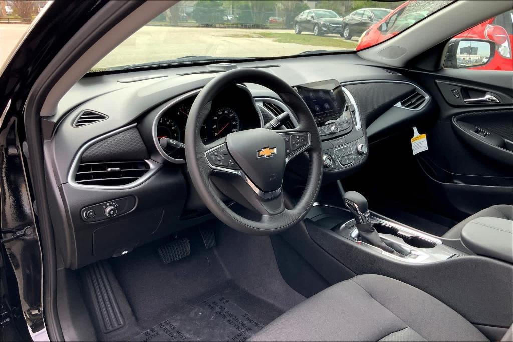 new 2024 Chevrolet Malibu car, priced at $27,195