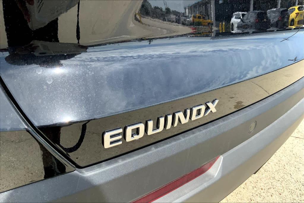 new 2025 Chevrolet Equinox car, priced at $30,075