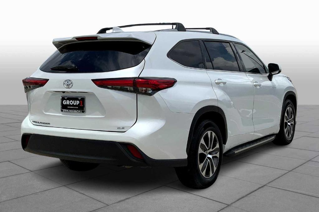 used 2022 Toyota Highlander car, priced at $29,526