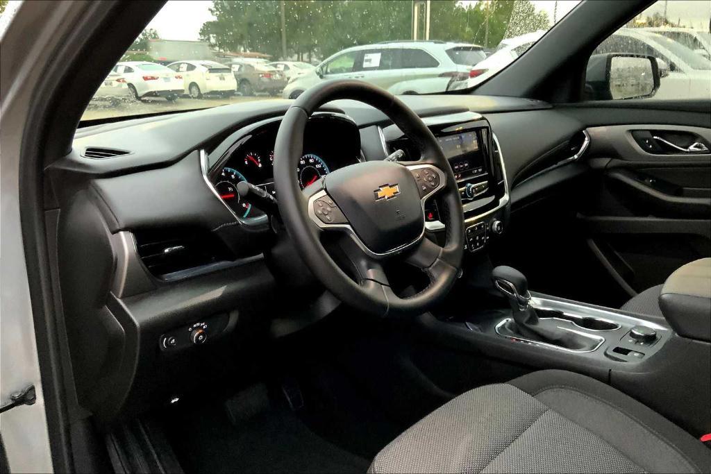 used 2023 Chevrolet Traverse car, priced at $30,503