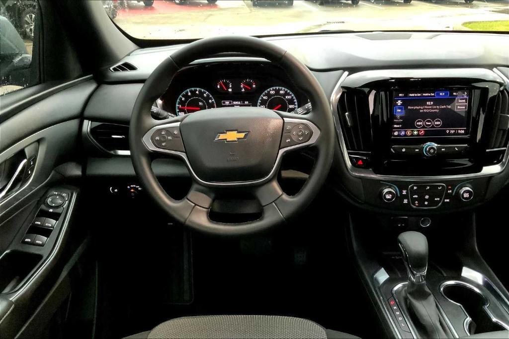 used 2023 Chevrolet Traverse car, priced at $30,503