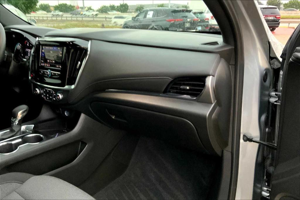 used 2023 Chevrolet Traverse car, priced at $30,503