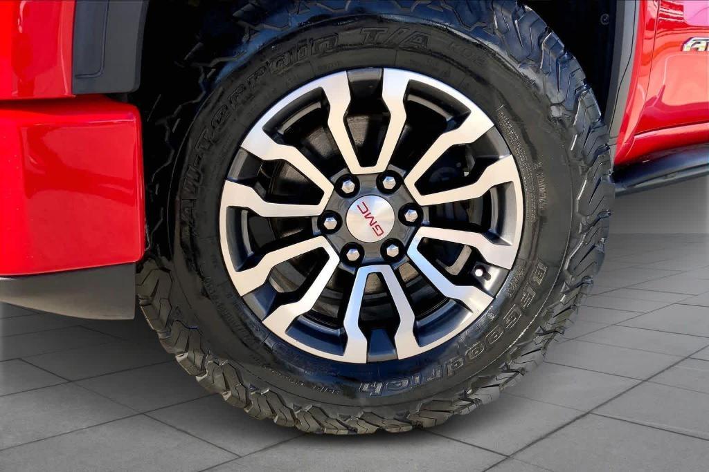 used 2021 GMC Sierra 1500 car, priced at $34,384