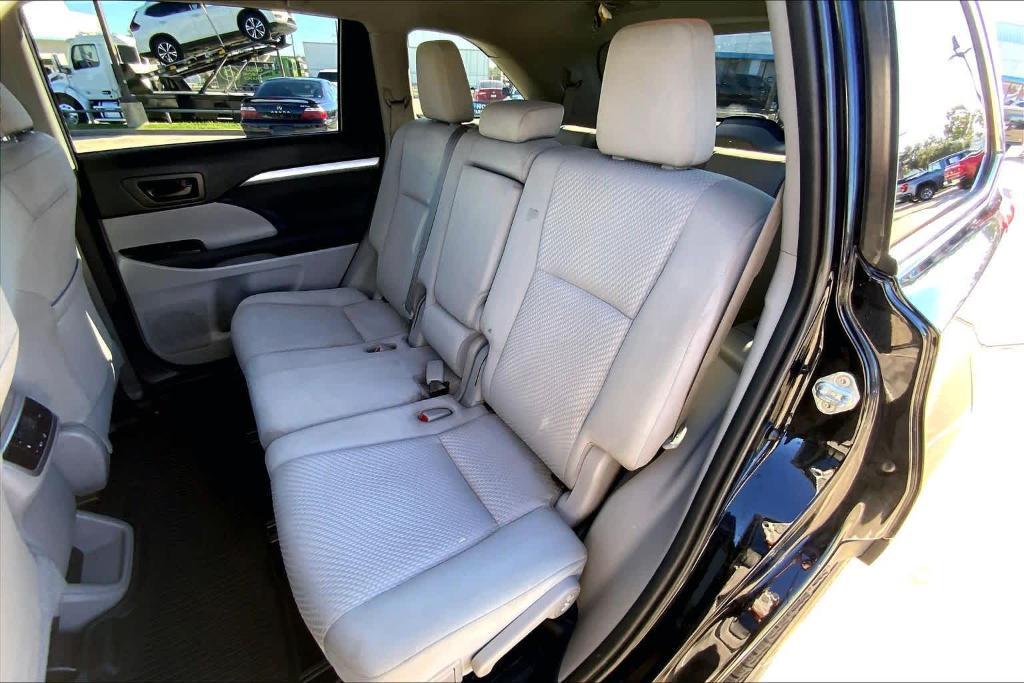 used 2019 Toyota Highlander car, priced at $17,998