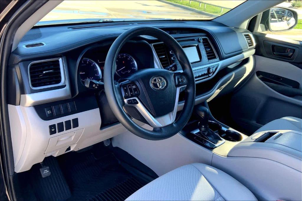 used 2019 Toyota Highlander car, priced at $17,998
