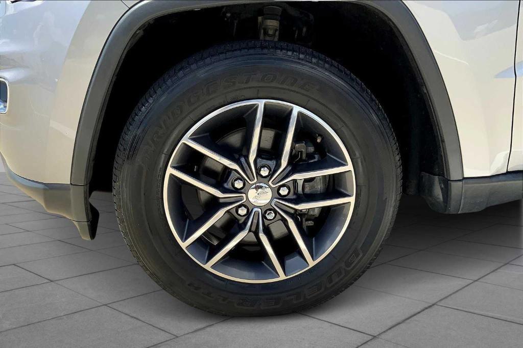 used 2018 Jeep Grand Cherokee car, priced at $13,455