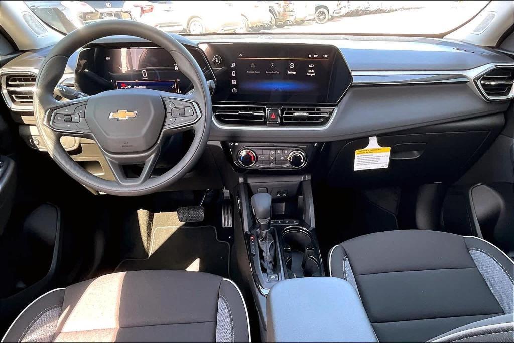 new 2025 Chevrolet TrailBlazer car, priced at $26,880