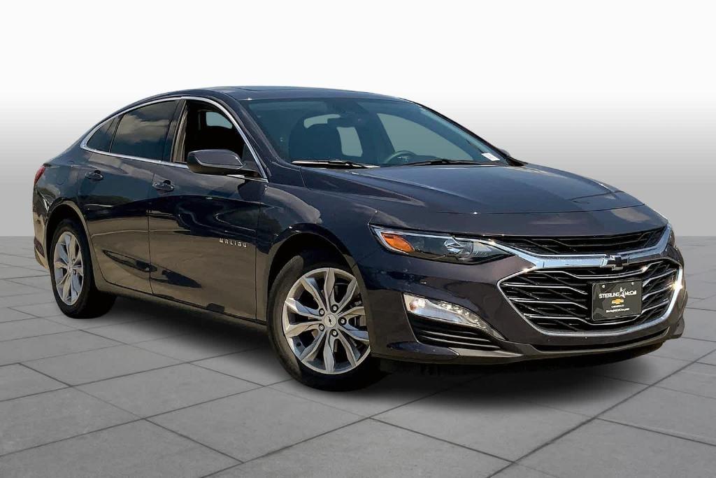 new 2025 Chevrolet Malibu car, priced at $30,320