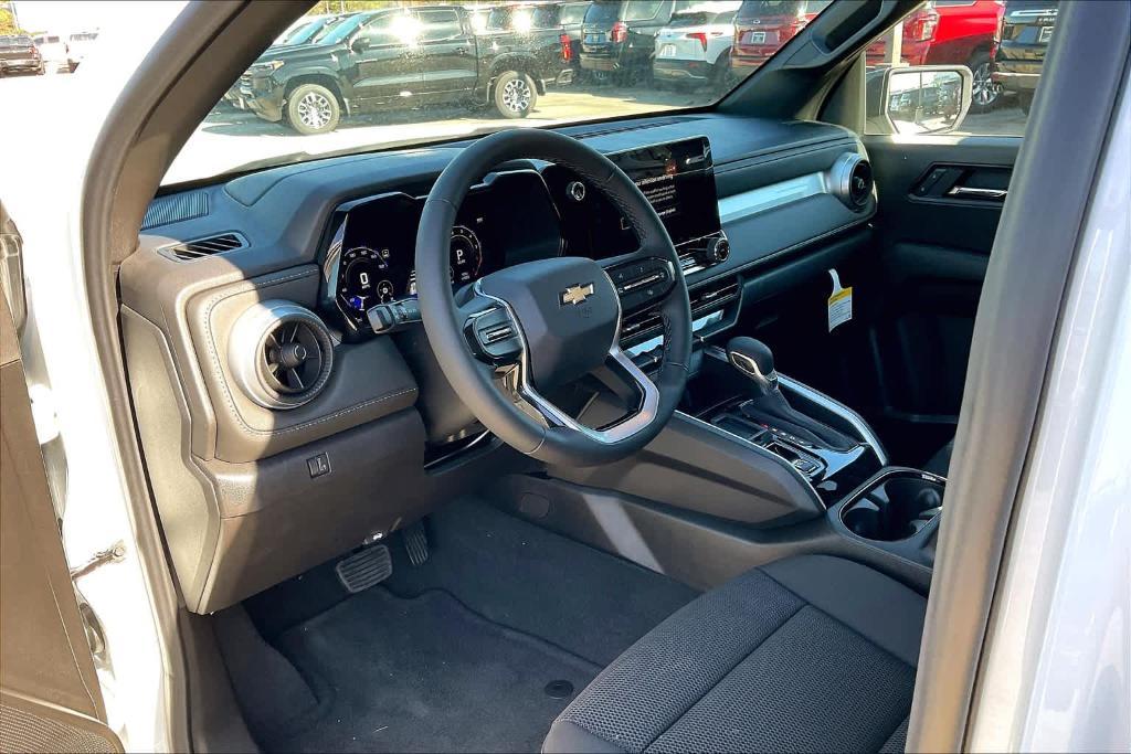 new 2024 Chevrolet Colorado car, priced at $30,405