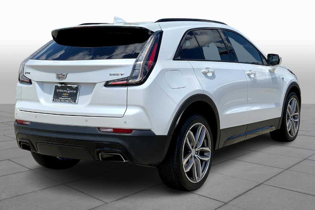 used 2021 Cadillac XT4 car, priced at $22,604