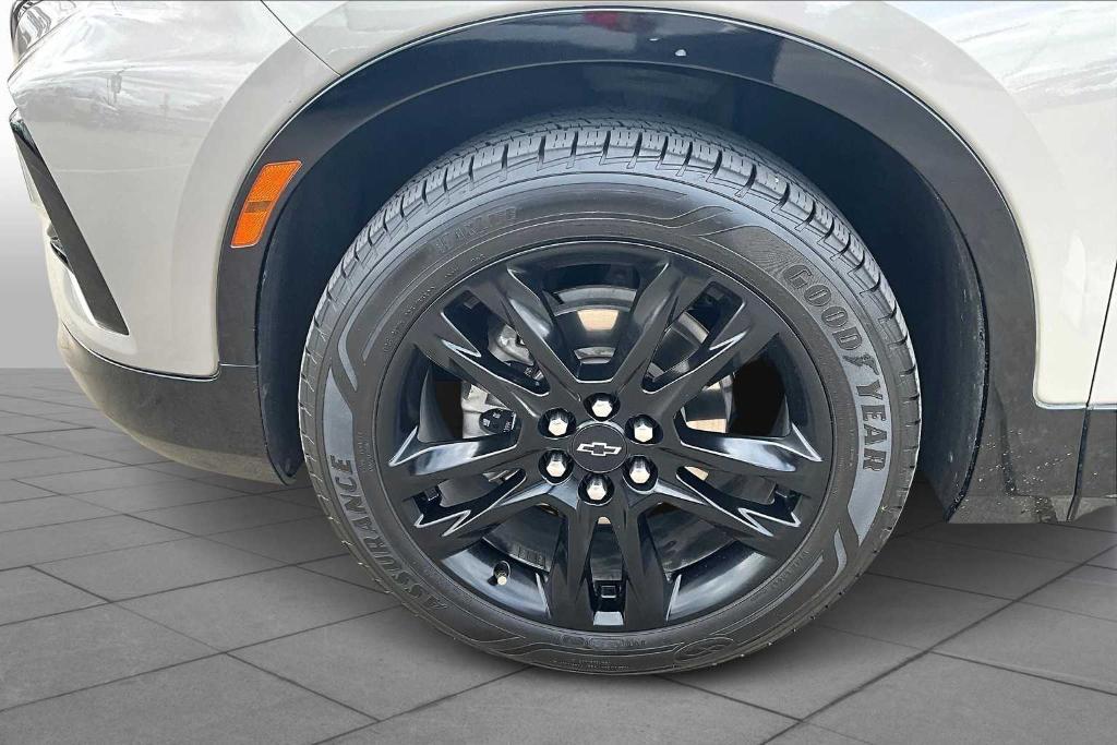 used 2021 Chevrolet Blazer car, priced at $24,222