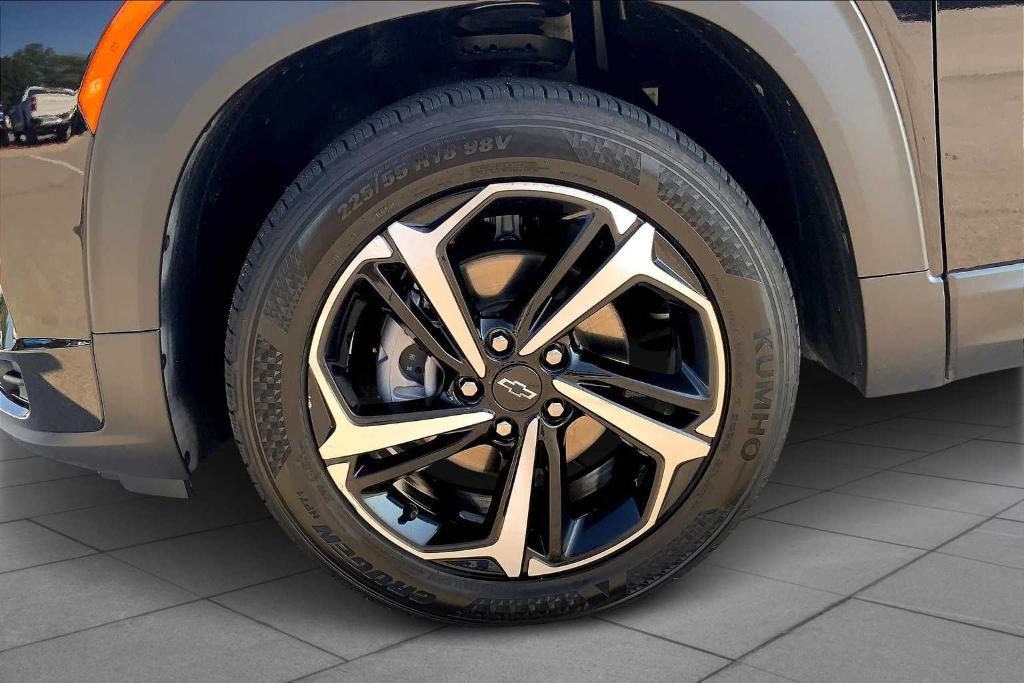 used 2023 Chevrolet TrailBlazer car, priced at $23,216