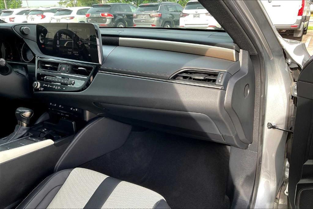 used 2022 Lexus ES 350 car, priced at $38,998
