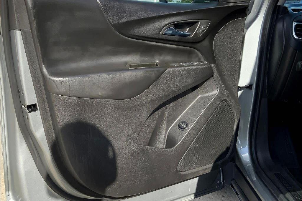 used 2023 Chevrolet Equinox car, priced at $21,298