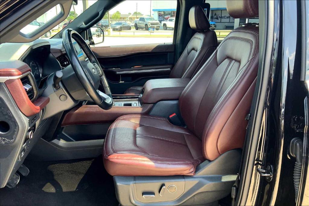 used 2023 Ford Expedition car, priced at $37,998