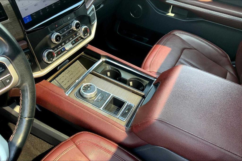 used 2023 Ford Expedition car, priced at $37,998