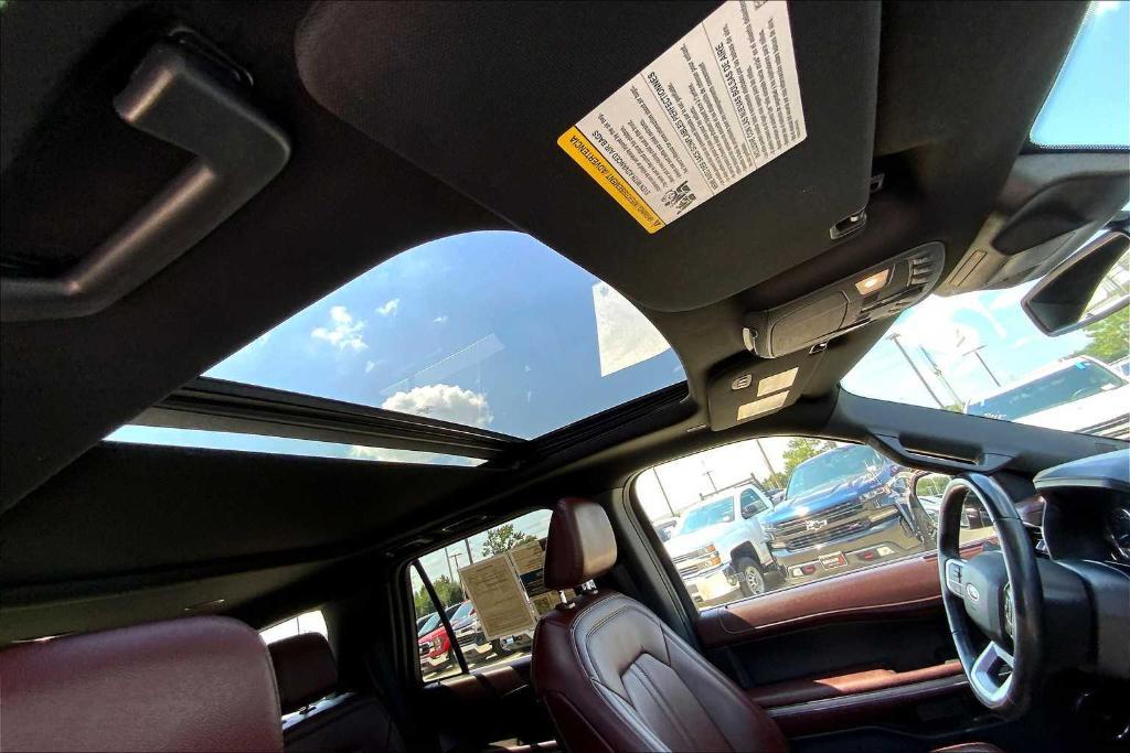 used 2023 Ford Expedition car, priced at $37,998