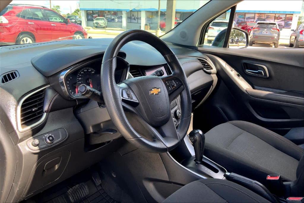 used 2021 Chevrolet Trax car, priced at $9,998