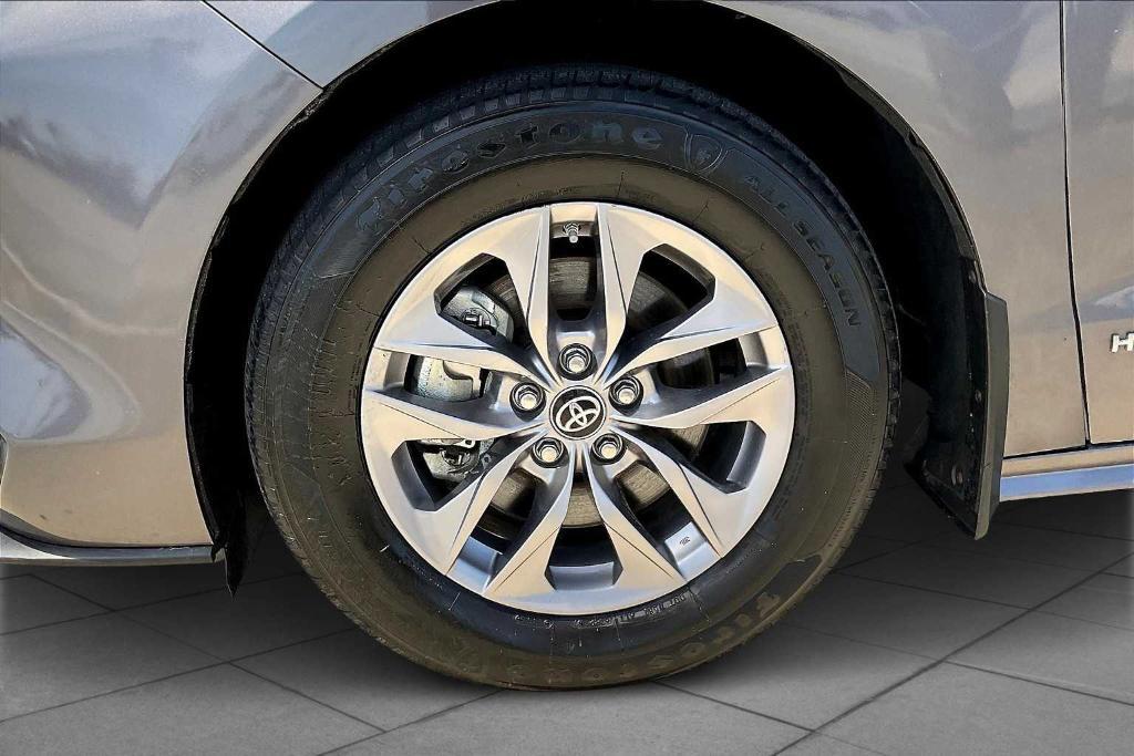used 2021 Toyota Sienna car, priced at $29,076