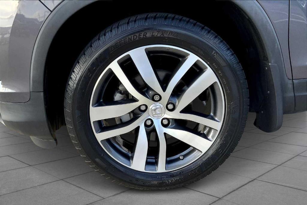 used 2018 Honda Pilot car, priced at $22,375