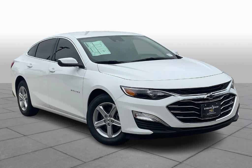 new 2025 Chevrolet Malibu car, priced at $26,995