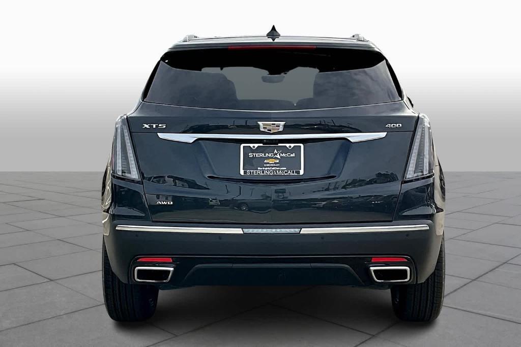 used 2021 Cadillac XT5 car, priced at $34,222