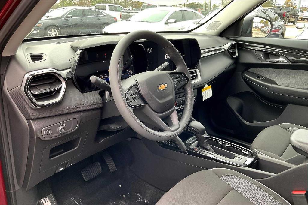 new 2025 Chevrolet TrailBlazer car, priced at $23,991