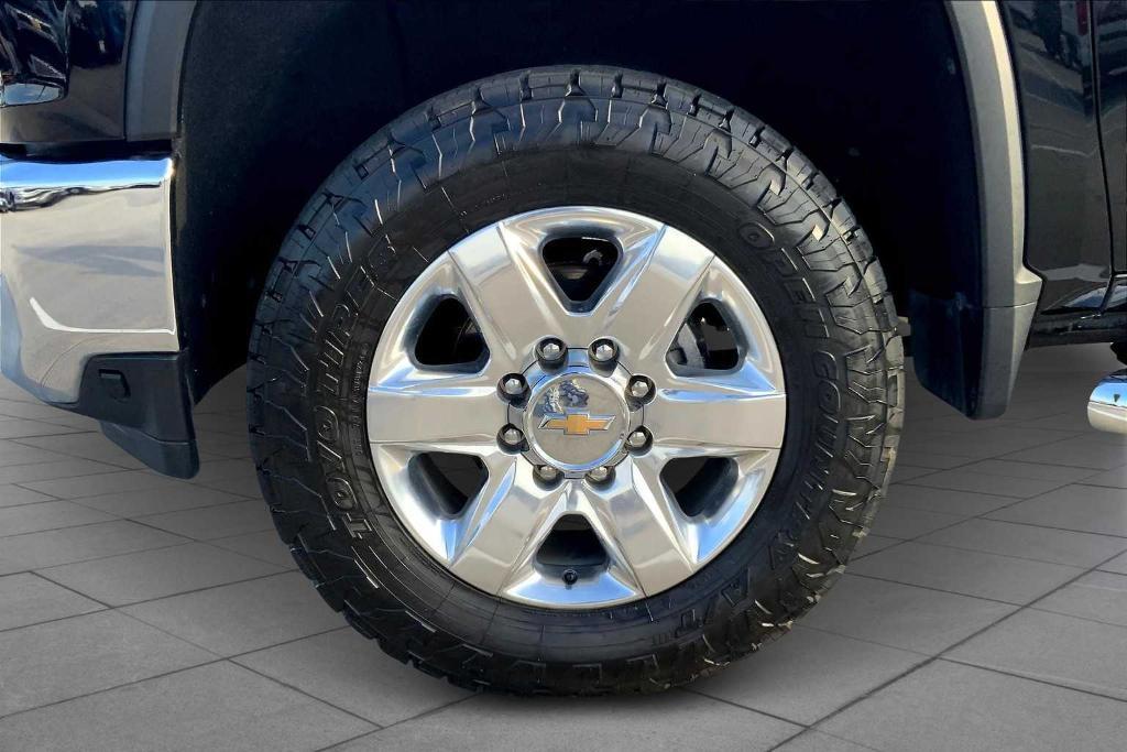 used 2022 Chevrolet Silverado 2500 car, priced at $57,395