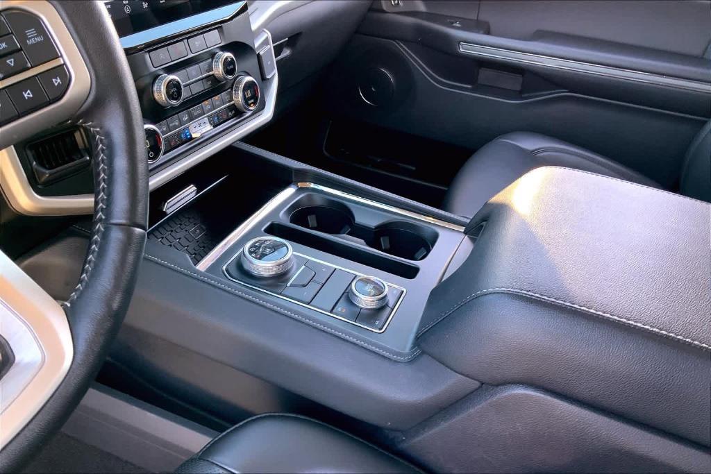 used 2024 Ford Expedition car, priced at $49,678