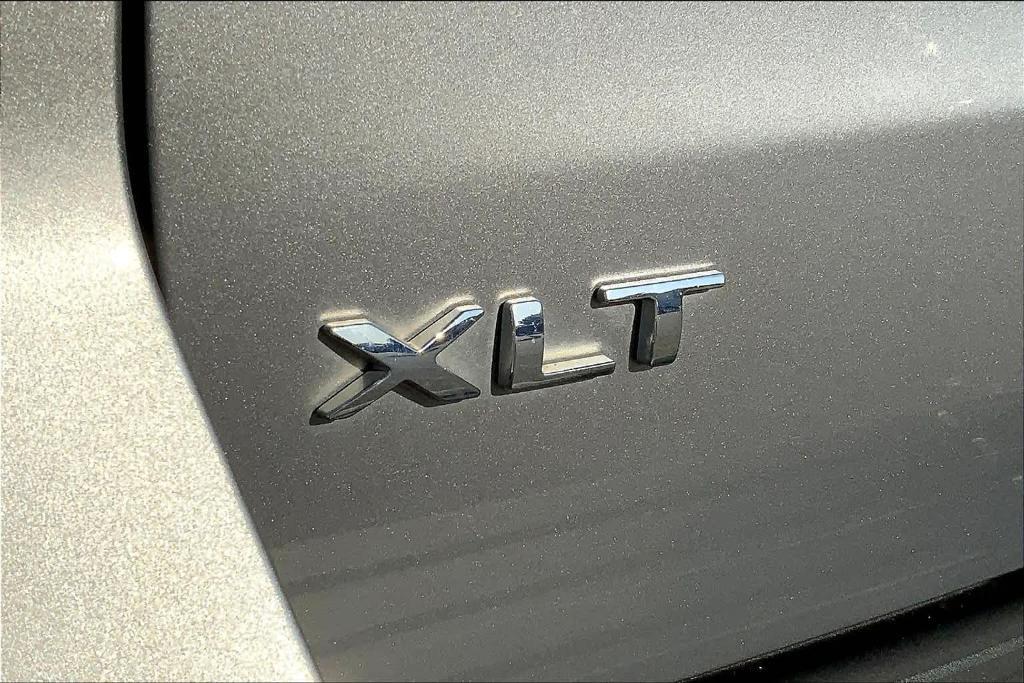 used 2024 Ford Expedition car, priced at $49,678