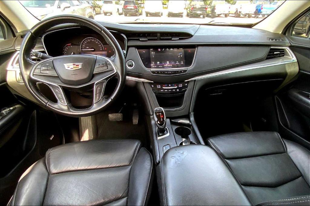 used 2018 Cadillac XT5 car, priced at $21,631
