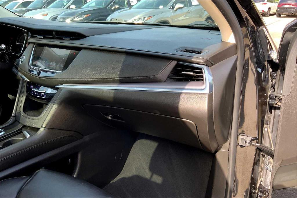 used 2018 Cadillac XT5 car, priced at $21,631