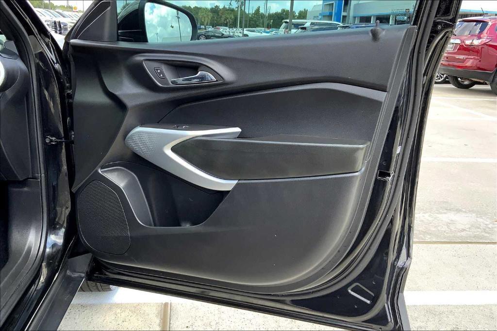 used 2024 Chevrolet Trax car, priced at $18,799