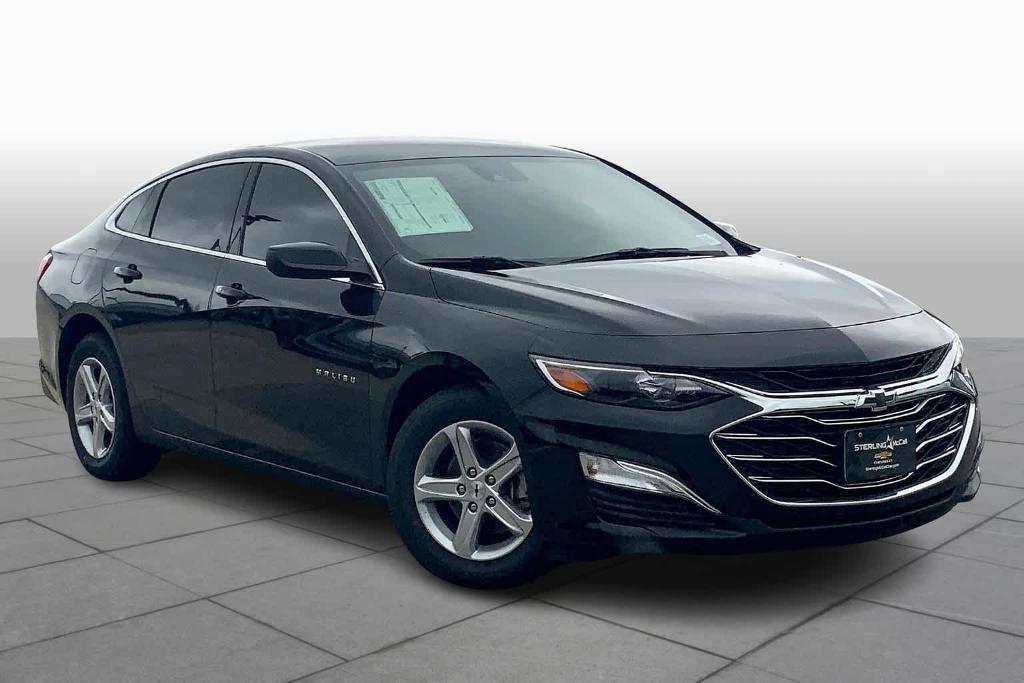 new 2025 Chevrolet Malibu car, priced at $26,995