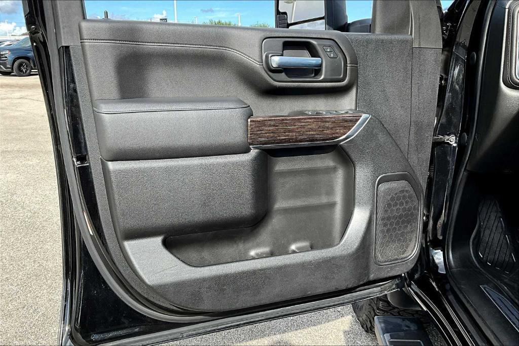 used 2022 GMC Sierra 2500 car, priced at $48,386