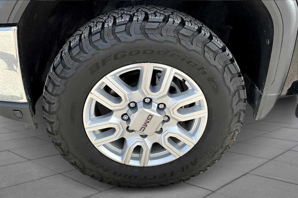used 2022 GMC Sierra 2500 car, priced at $48,386