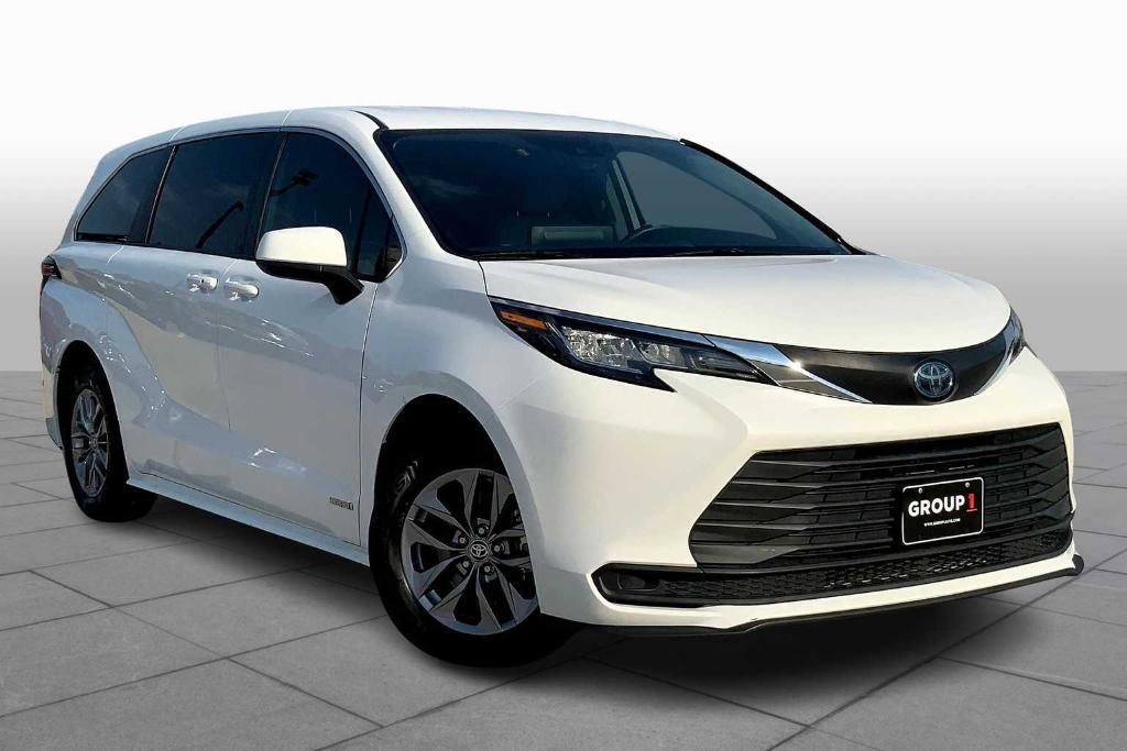 used 2021 Toyota Sienna car, priced at $25,485