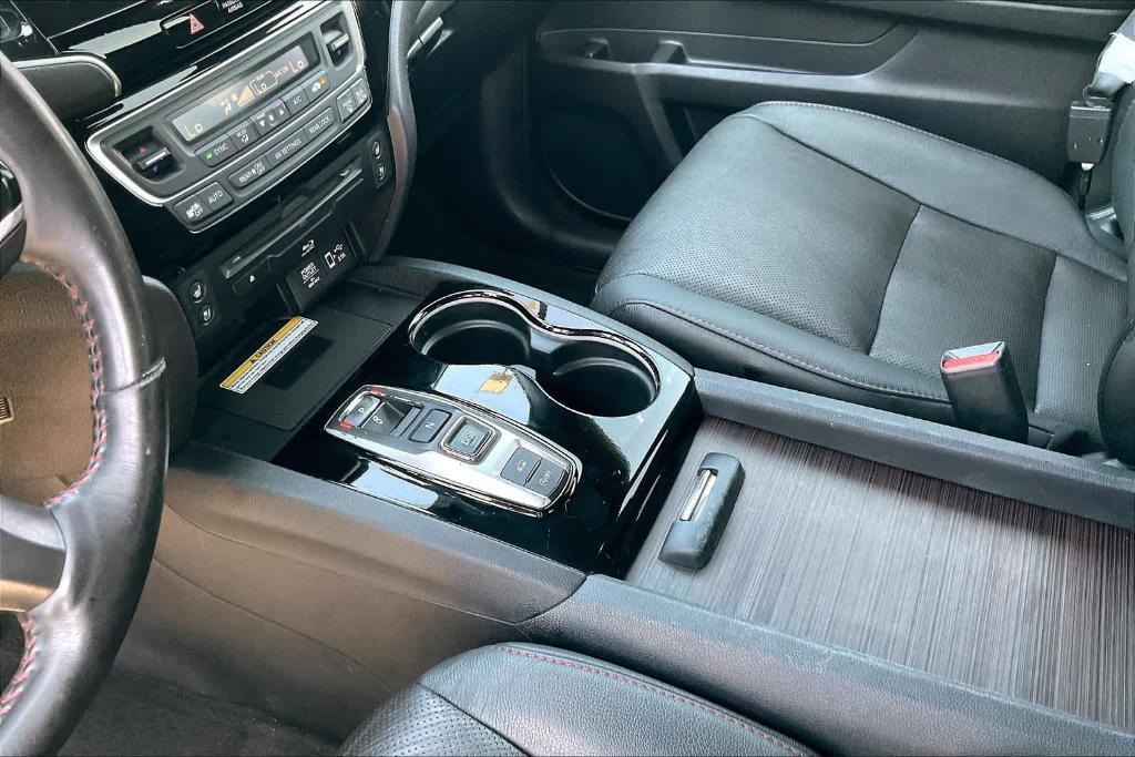 used 2020 Honda Pilot car, priced at $22,221