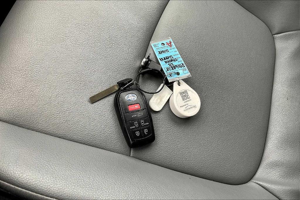 used 2023 Toyota Sienna car, priced at $40,471