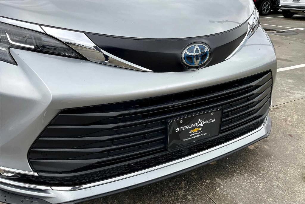 used 2023 Toyota Sienna car, priced at $42,787