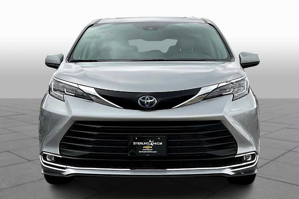used 2023 Toyota Sienna car, priced at $42,787
