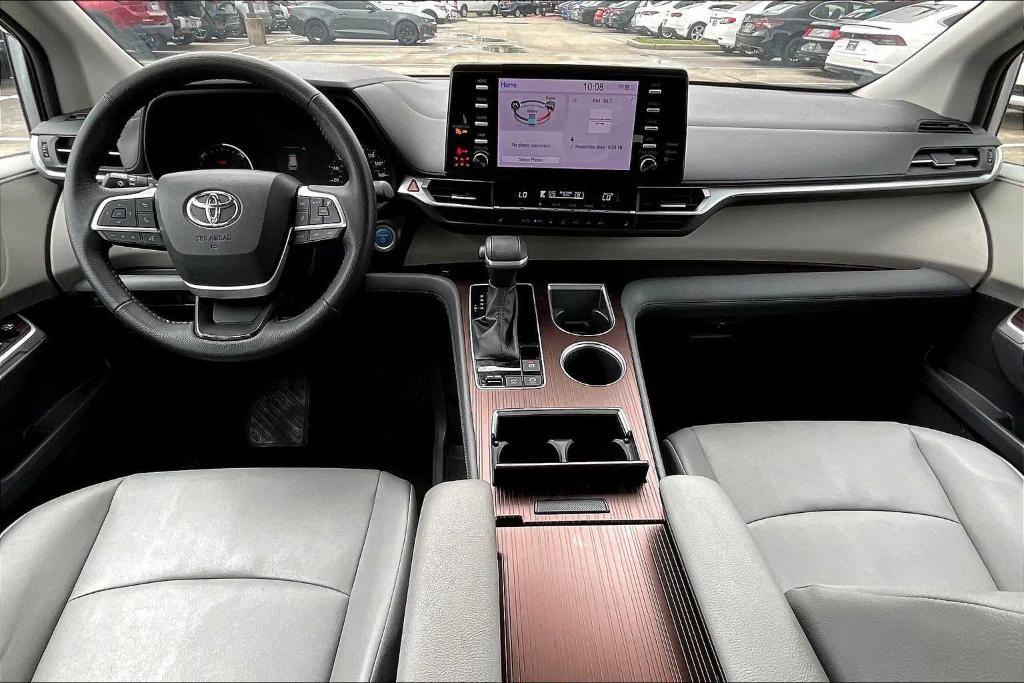 used 2023 Toyota Sienna car, priced at $40,471
