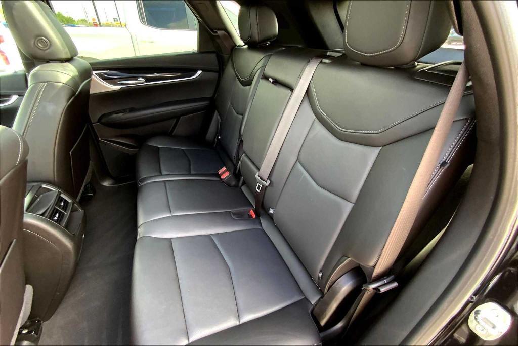 used 2023 Cadillac XT5 car, priced at $32,850