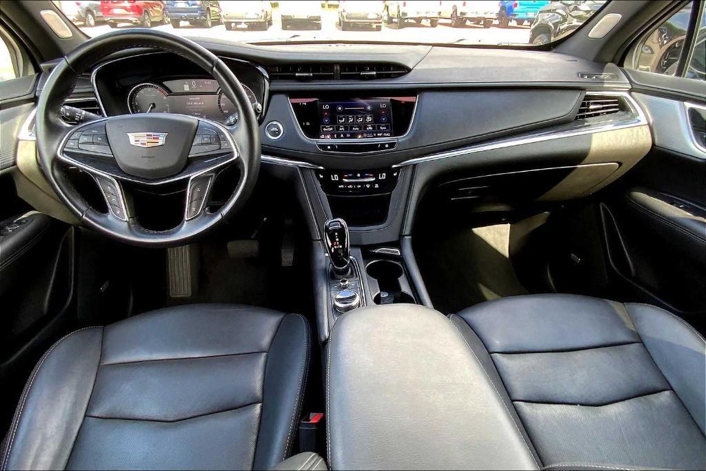 used 2023 Cadillac XT5 car, priced at $32,850