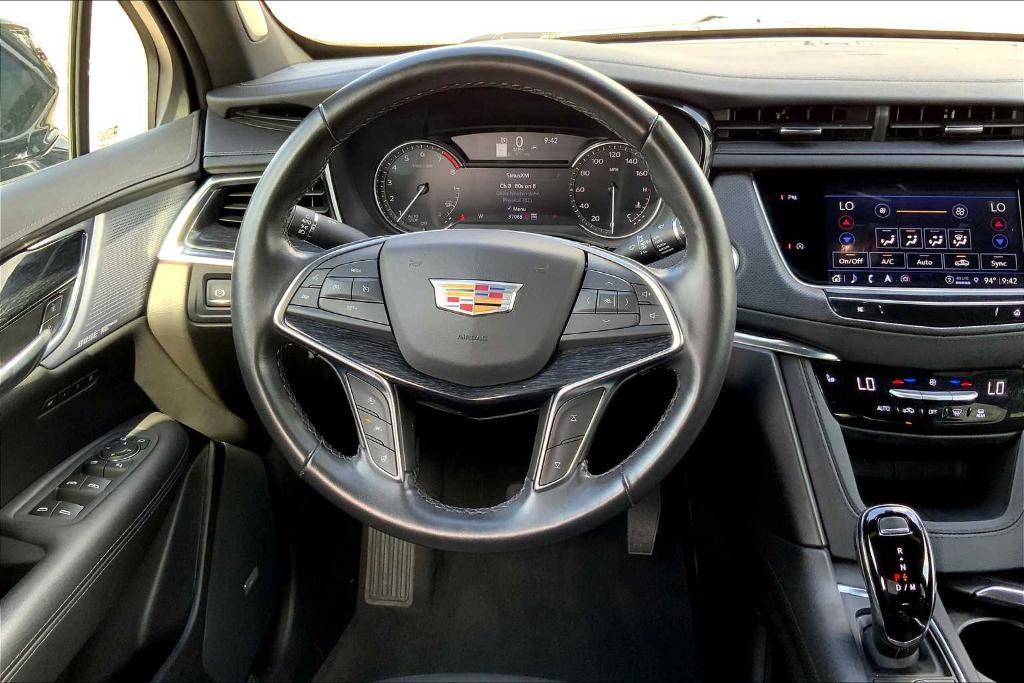 used 2023 Cadillac XT5 car, priced at $32,850