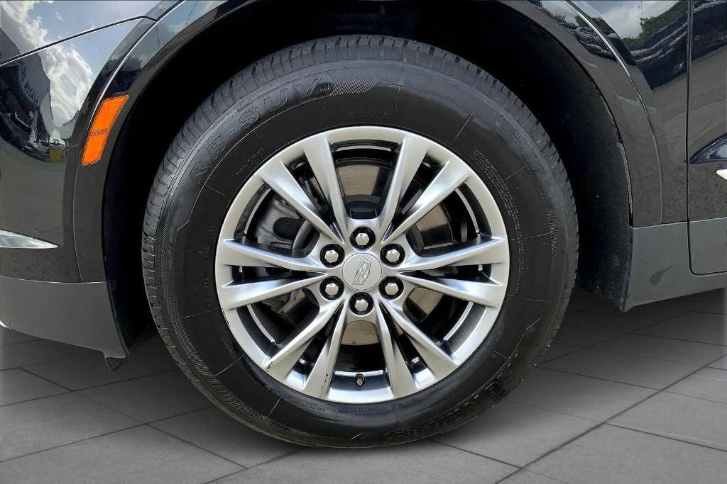 used 2023 Cadillac XT5 car, priced at $32,850