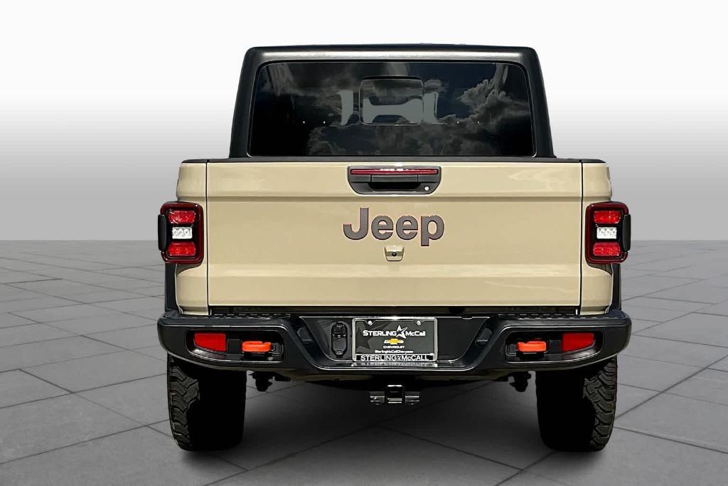 used 2020 Jeep Gladiator car, priced at $35,315